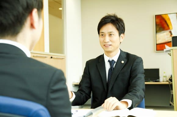 窃盗で逮捕されたらどうなる 2 窃盗、万引きで逮捕された場合を解説する岡野武志弁護士